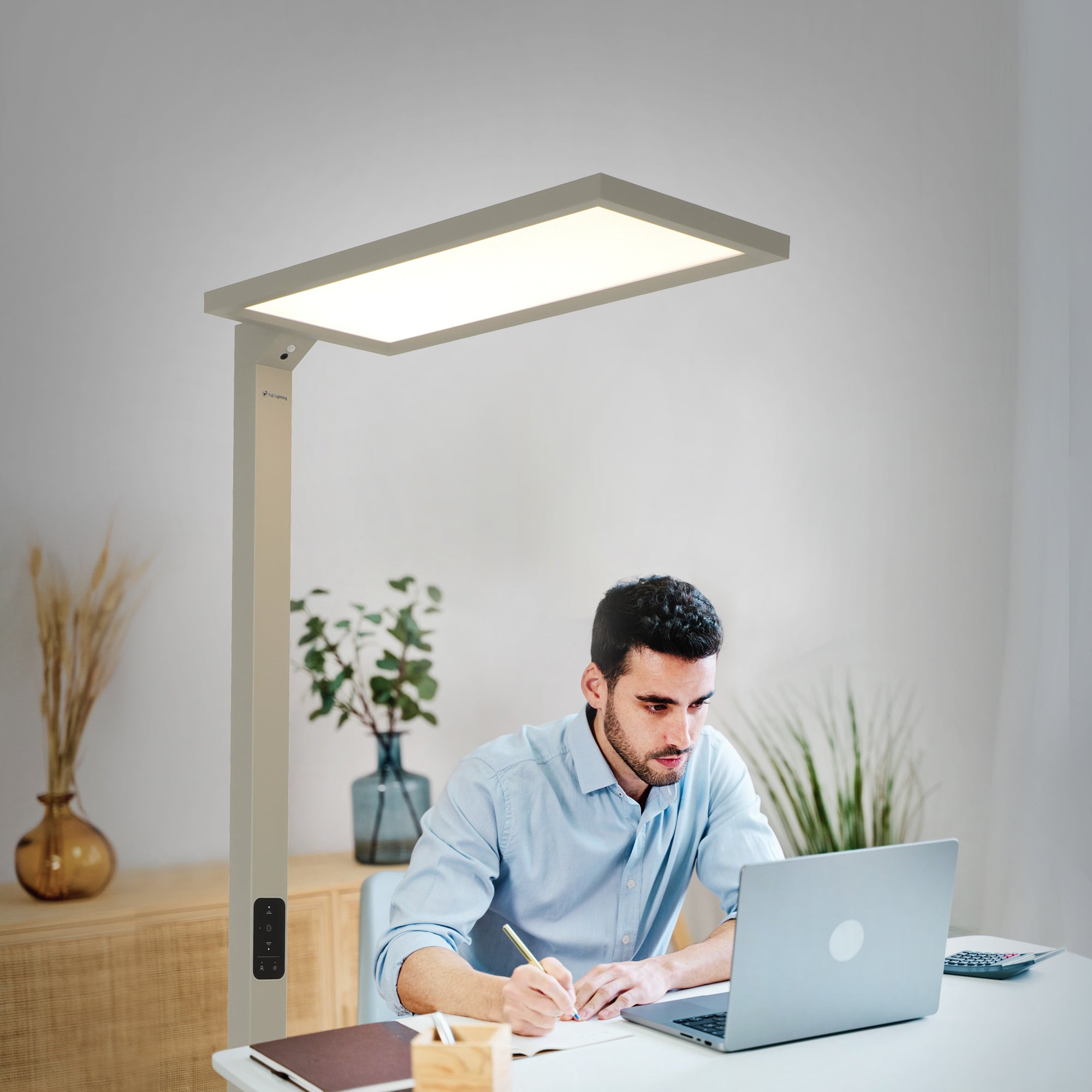 Mission 02 Floor Lamp for Office Work